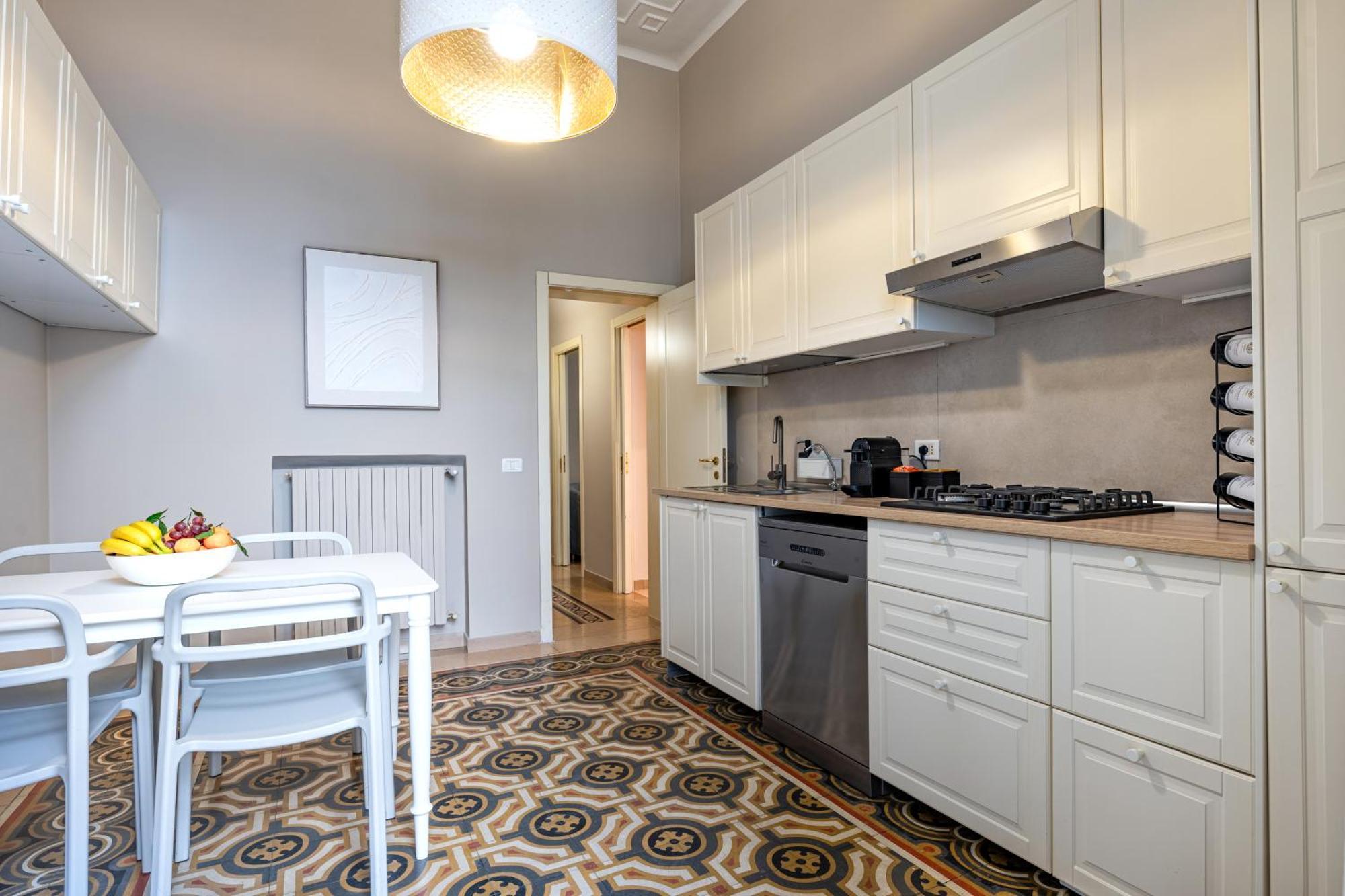 100Mq Maison Paradise - Central & Elegant Apt Bari Exteriör bild