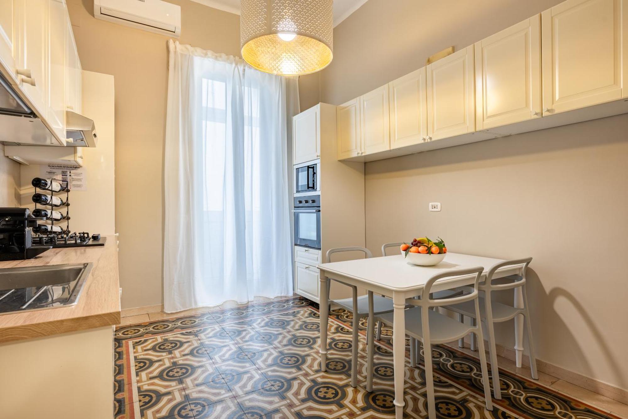 100Mq Maison Paradise - Central & Elegant Apt Bari Exteriör bild