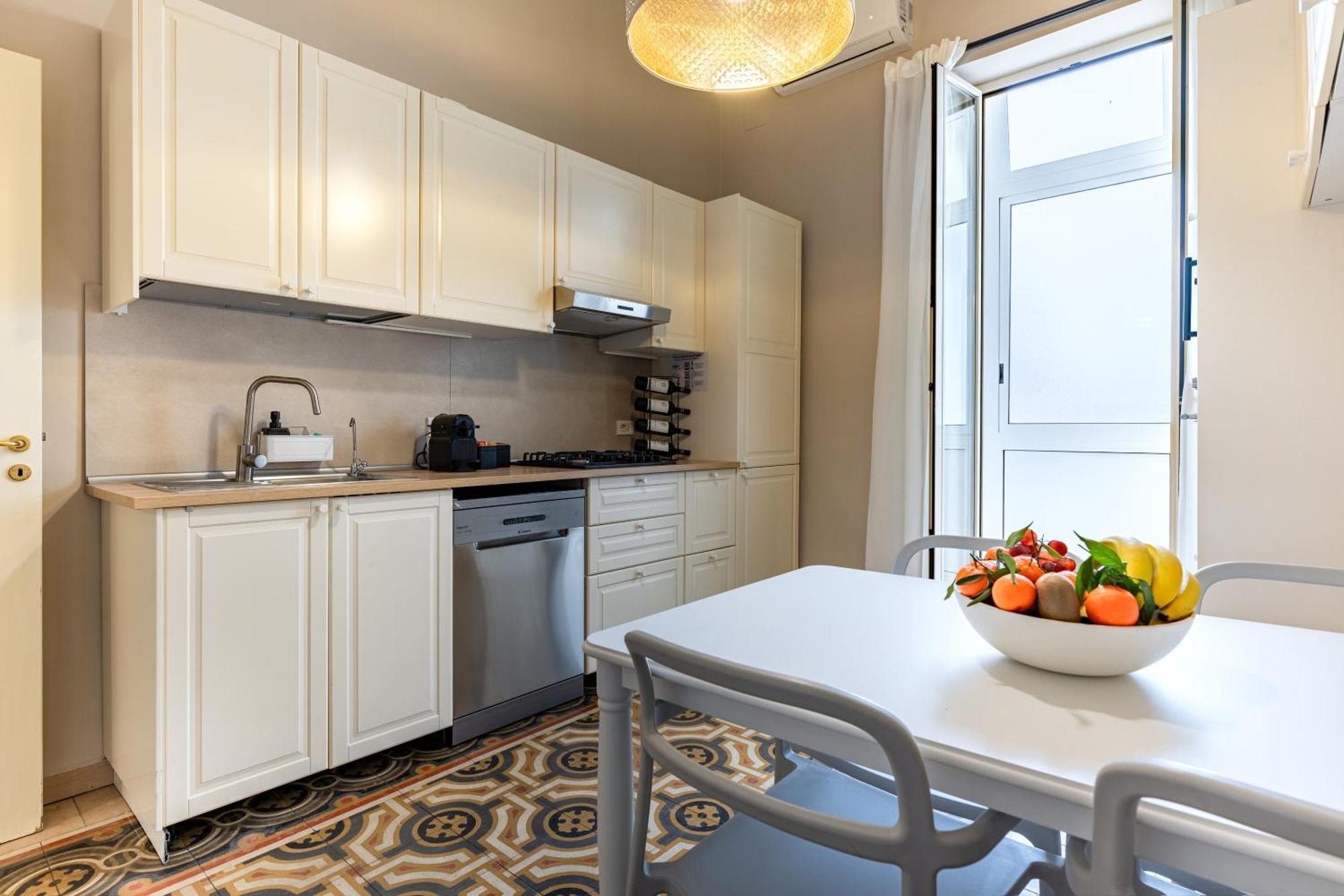 100Mq Maison Paradise - Central & Elegant Apt Bari Exteriör bild
